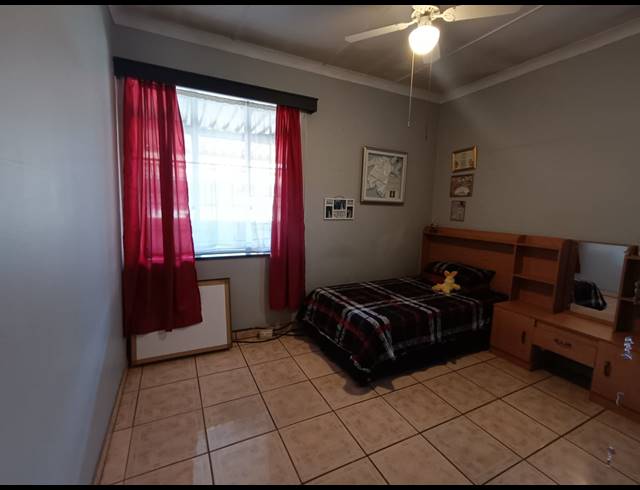 3 BEDROOM HOUSE FOR SALE IN VANDERBIJLPARK CW 5